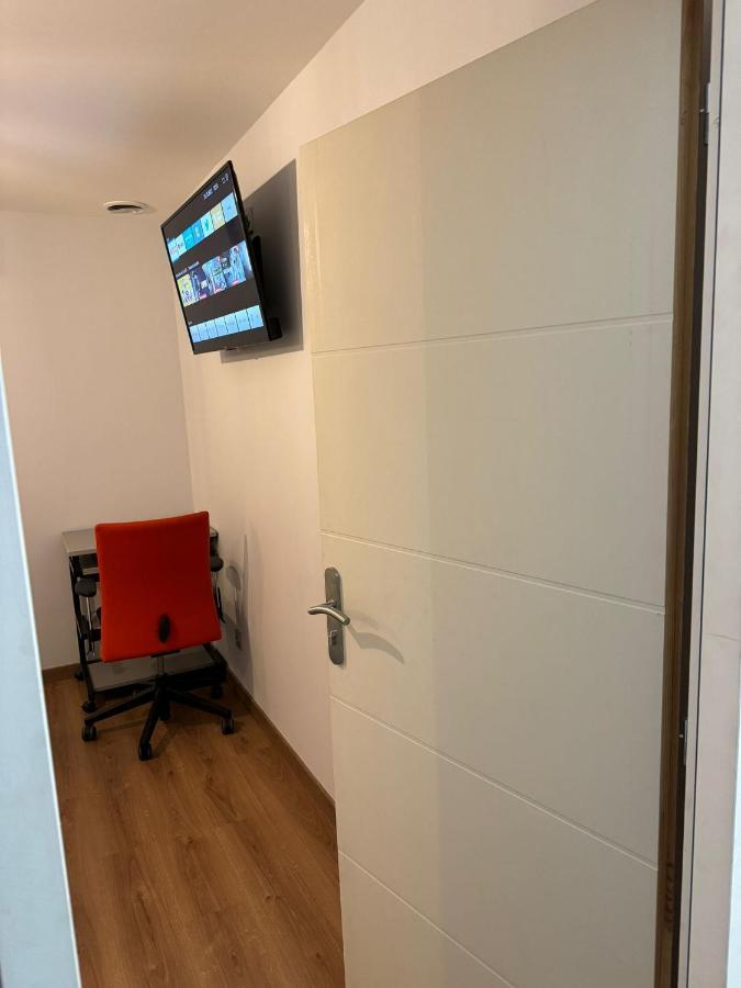 Chambre Privee/Climatisee+Tv /Petit Dejeuner Inclu/Tout Confort Nevers Exterior foto