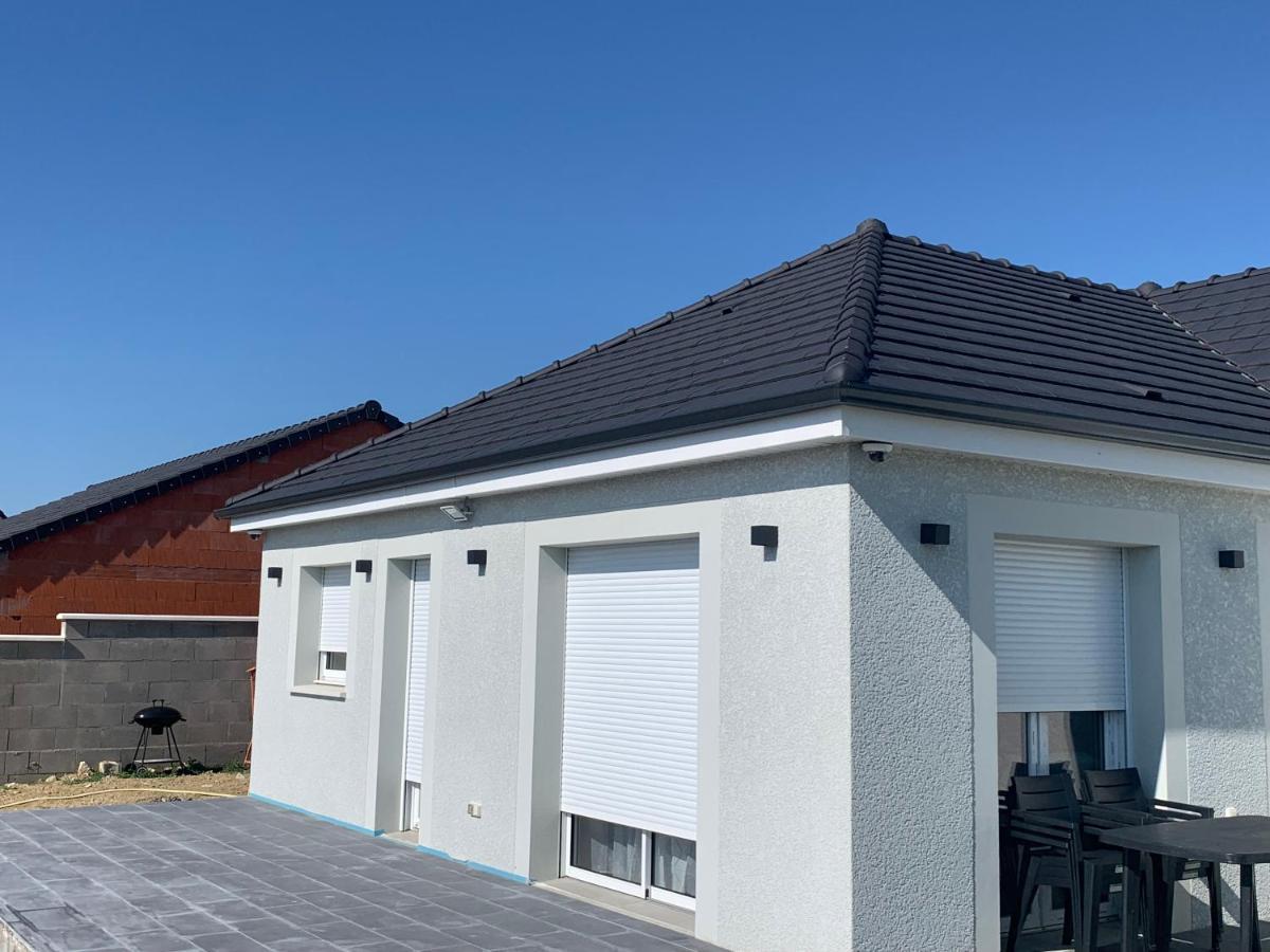 Chambre Privee/Climatisee+Tv /Petit Dejeuner Inclu/Tout Confort Nevers Exterior foto