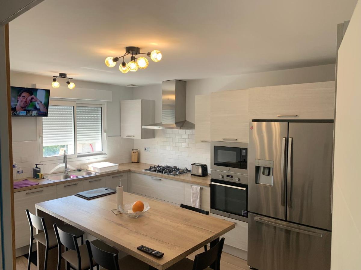Chambre Privee/Climatisee+Tv /Petit Dejeuner Inclu/Tout Confort Nevers Exterior foto